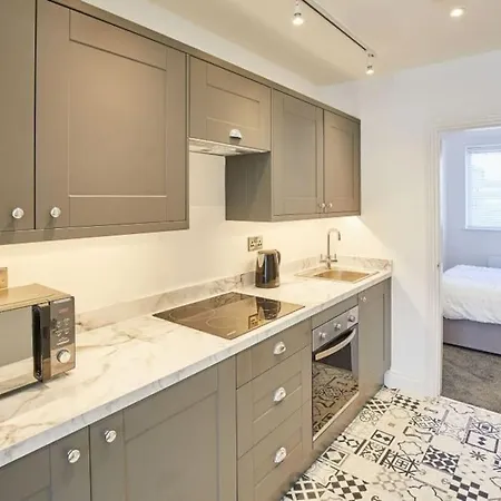 アパート 1 - Queens Court スカーバラ