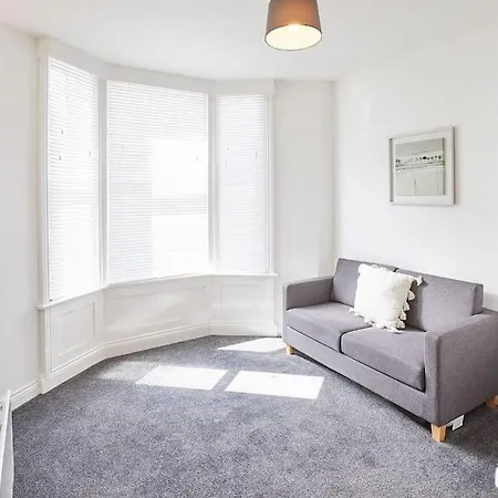 アパート 1 - Queens Court スカーバラ